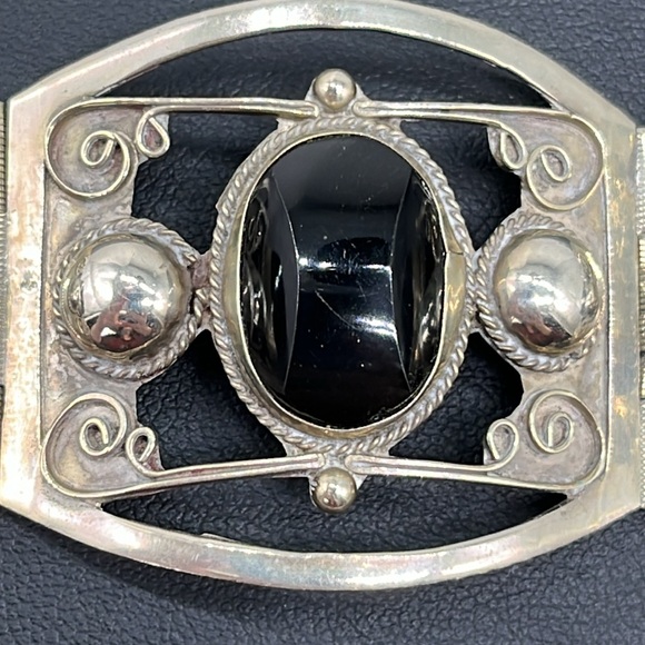 Vintage Taxco Mexico sterling silver bracelet, approx 6.25 inches, 32 grams - Picture 5 of 14